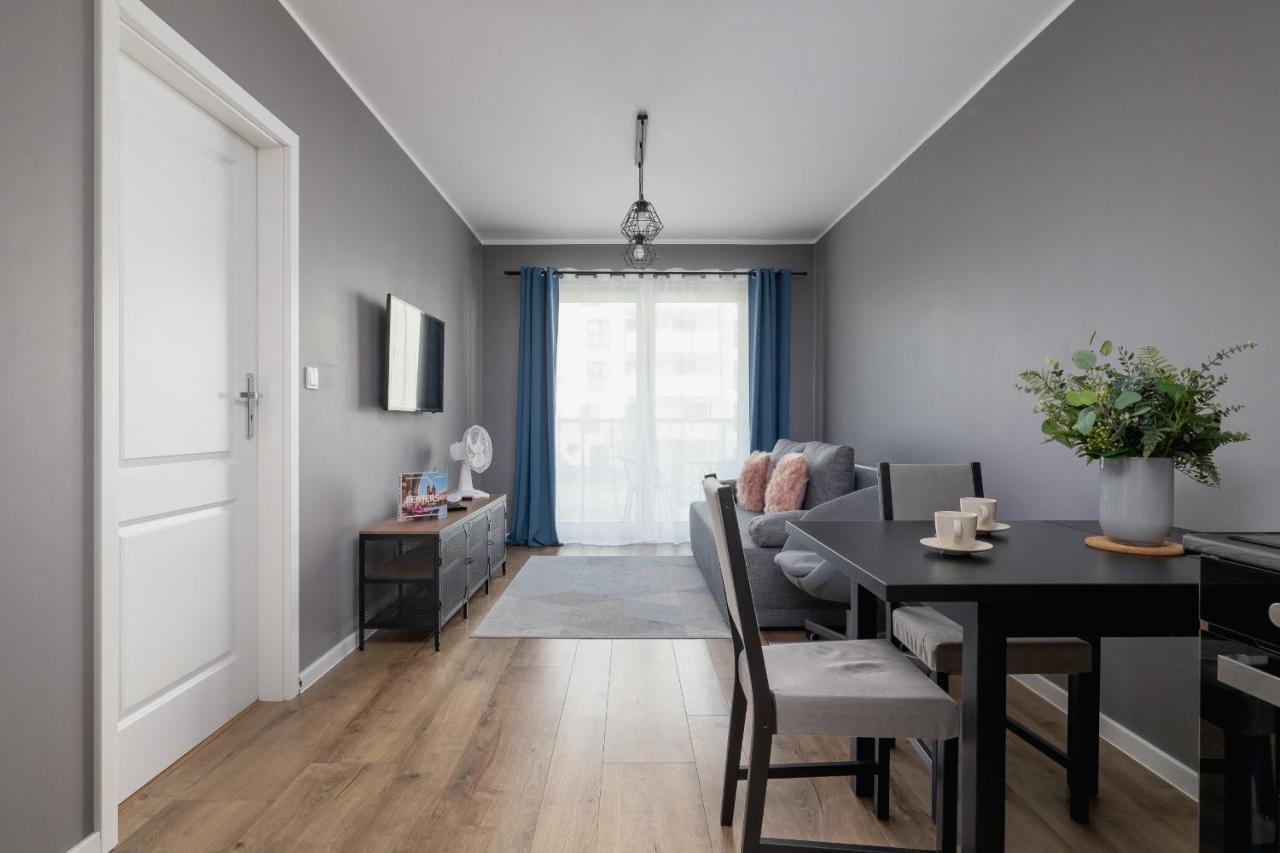 Comfy Apartment Pachonskiego With Parking In Krakow By Noclegi Renters Exteriér fotografie