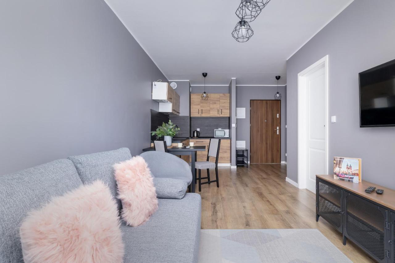 Comfy Apartment Pachonskiego With Parking In Krakow By Noclegi Renters Exteriér fotografie